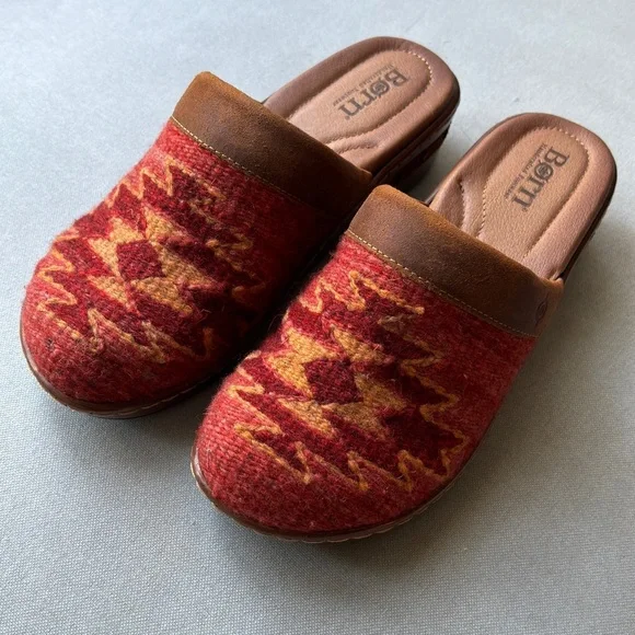 Born Bandy Clogs - Southwest Handwoven Blanket Red - Womens Size 7/38 - Picture 1 of 10